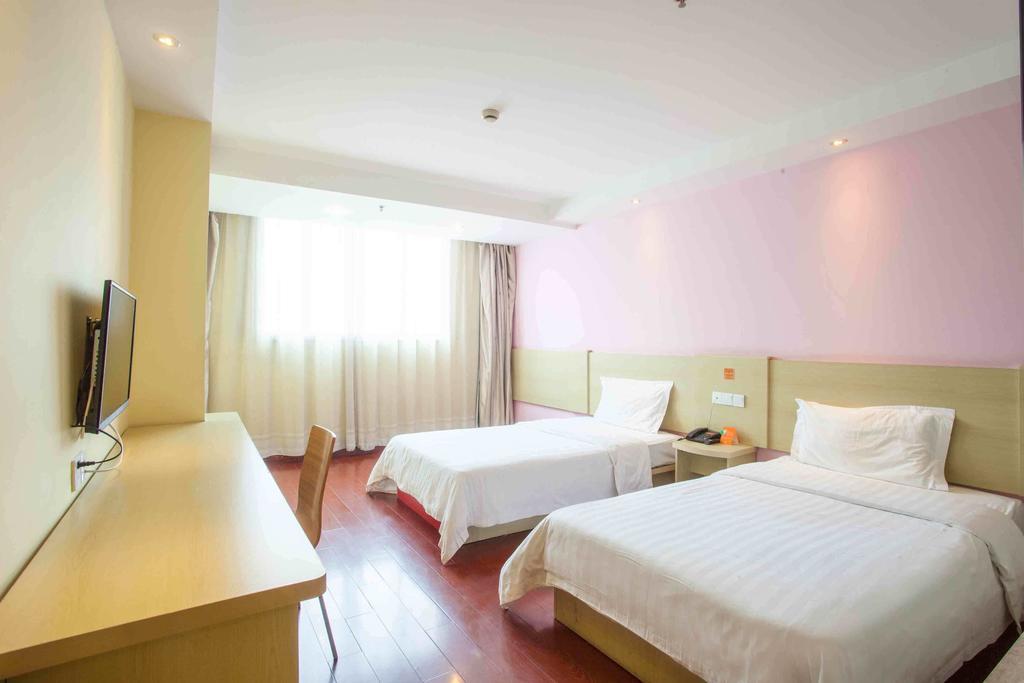 7 Days Inn Meizhou Jiangnan Kedu Commercial Plaza Chambre photo