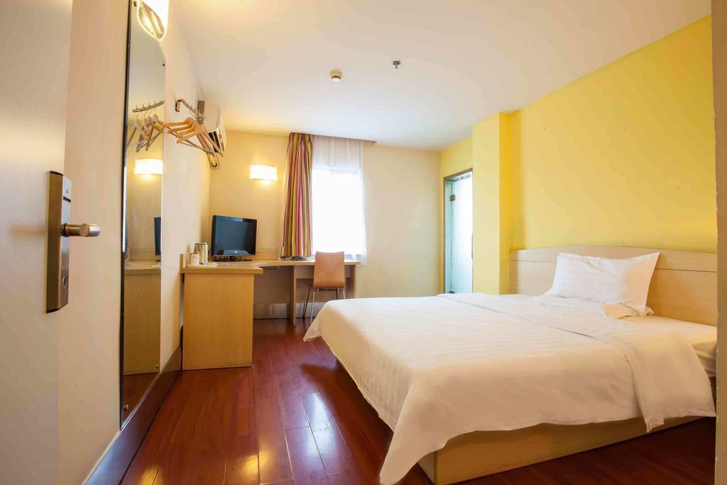 7 Days Inn Meizhou Jiangnan Kedu Commercial Plaza Chambre photo